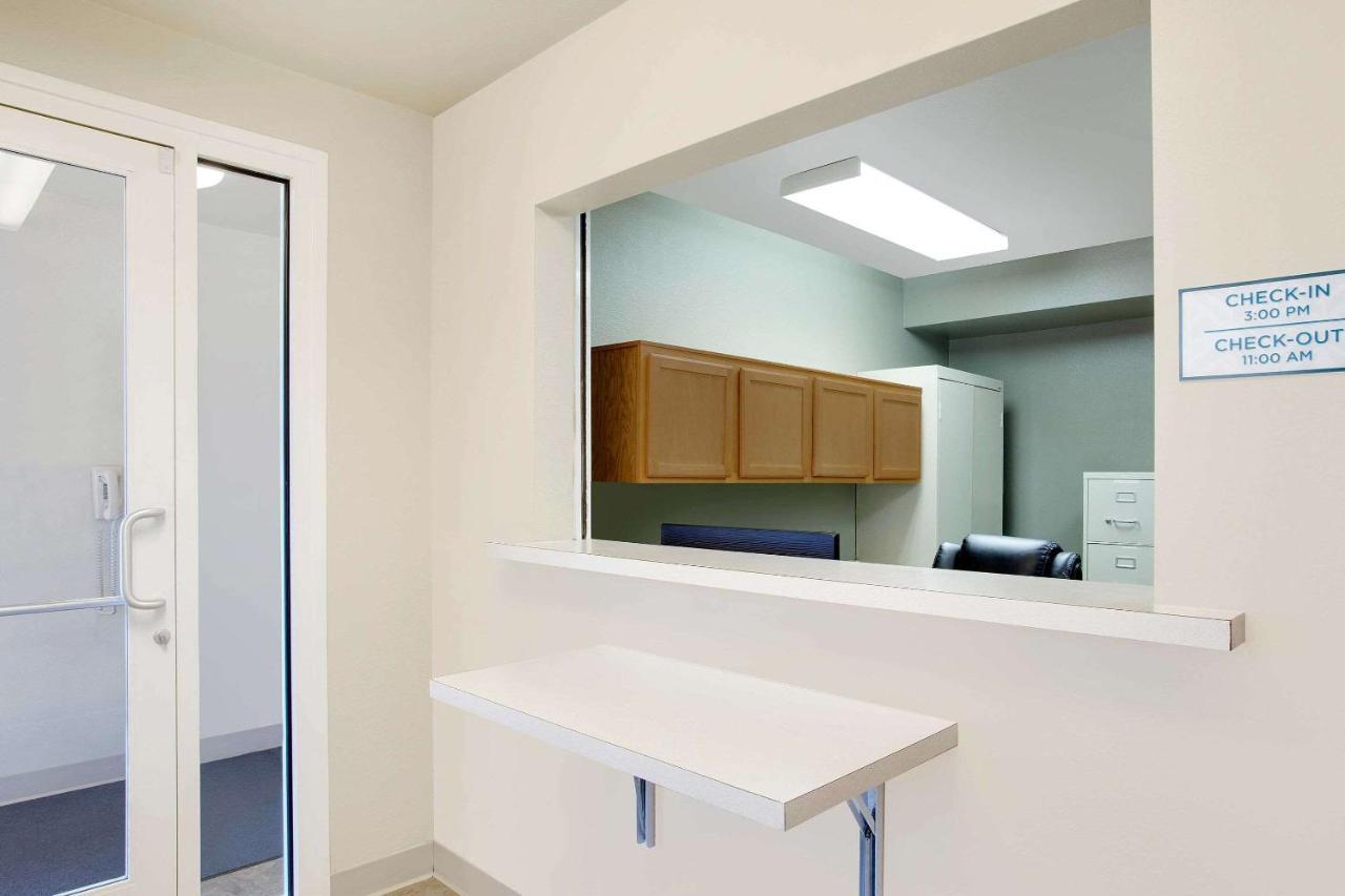 Woodspring Suites Baton Rouge East I-12 エクステリア 写真