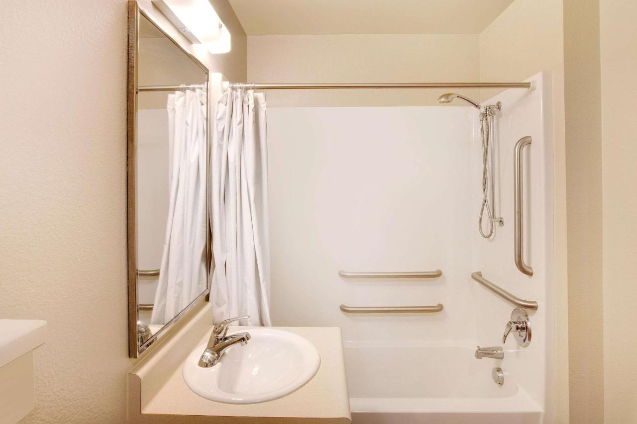 Woodspring Suites Baton Rouge East I-12 エクステリア 写真