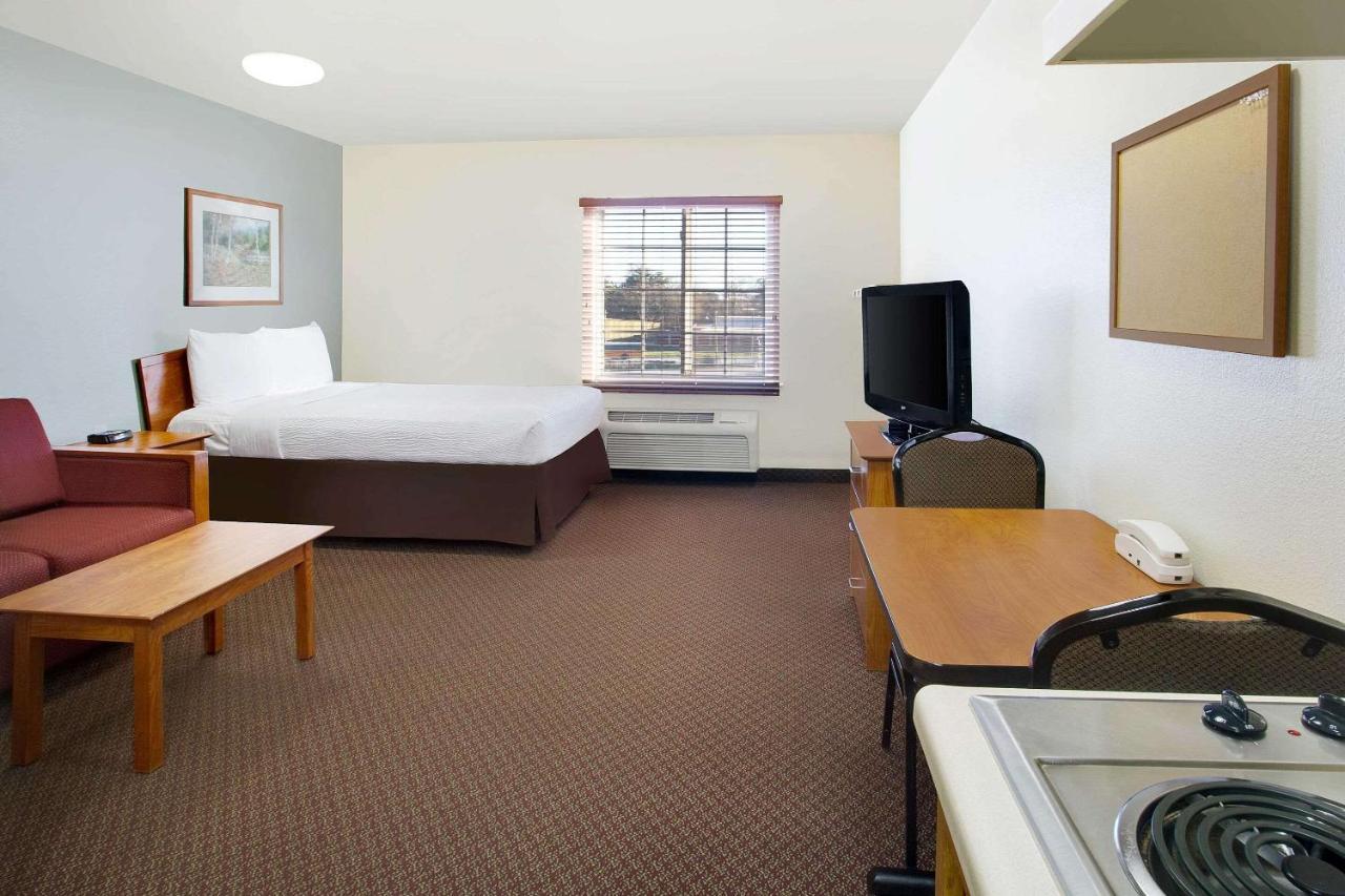 Woodspring Suites Baton Rouge East I-12 エクステリア 写真