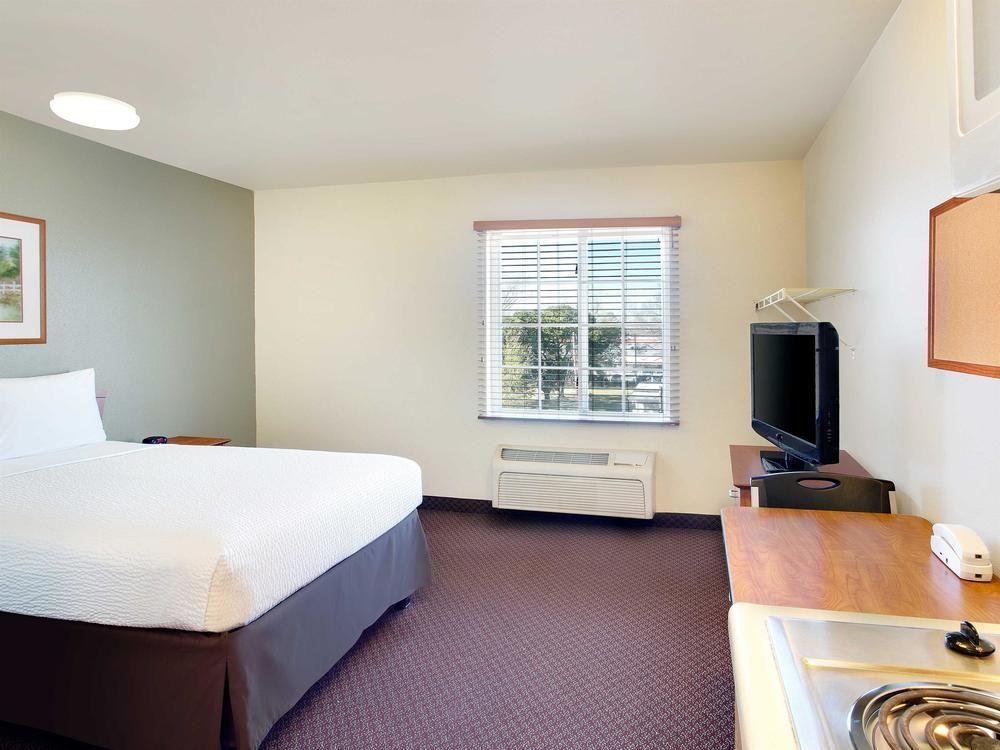 Woodspring Suites Baton Rouge East I-12 エクステリア 写真